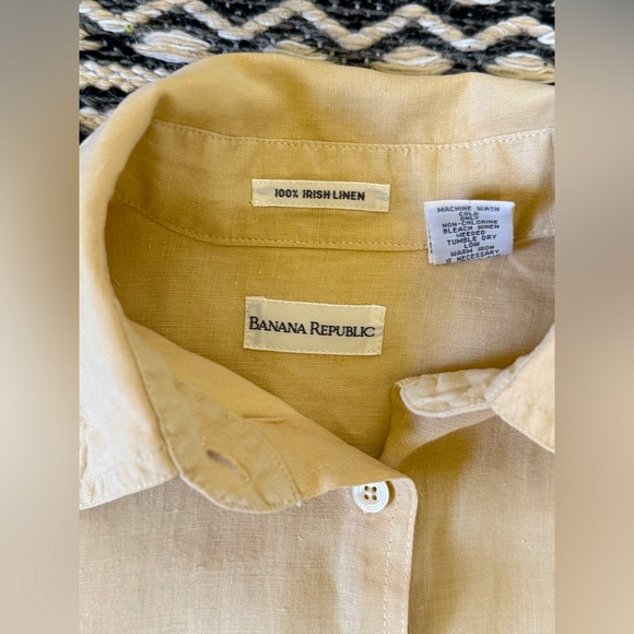 Banana Republic Other - Banana Republic 100% Irish Linen Shirt. Small. Like new!